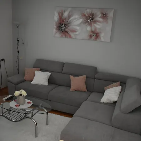 Apartman Sunshine Near Bridge