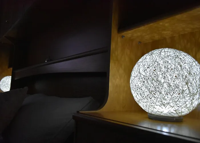 Sunshine Near Bridge Apartman